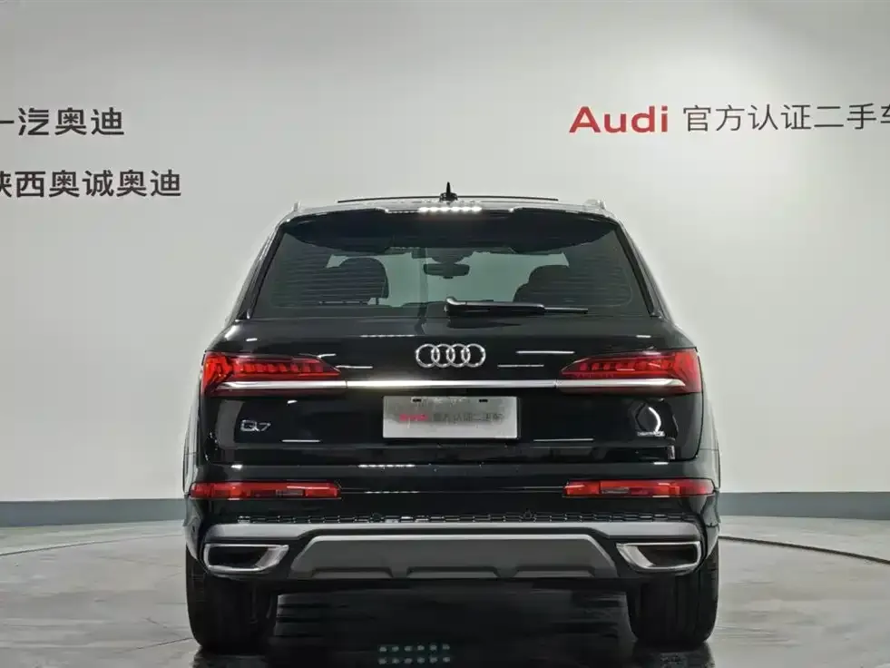 Audi Q7 — фото 6