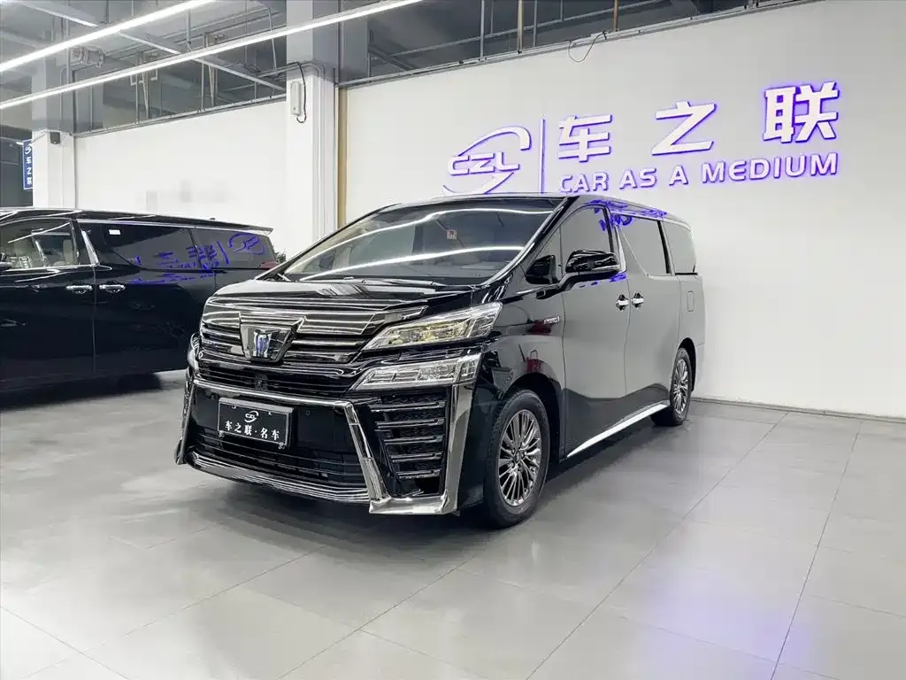 Toyota Vellfire — фото 8