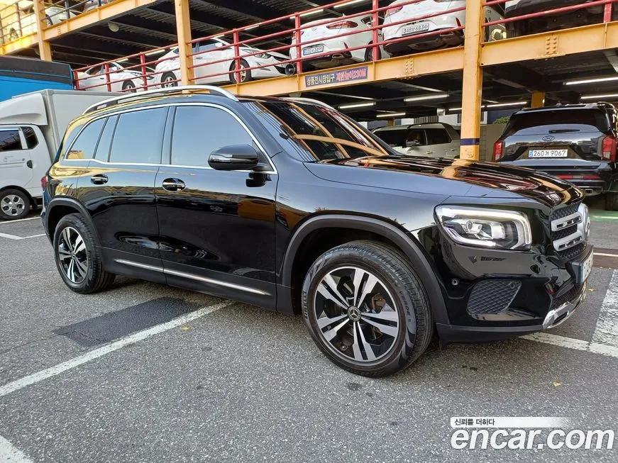 Mercedes-Benz GLB-Class — фото 2