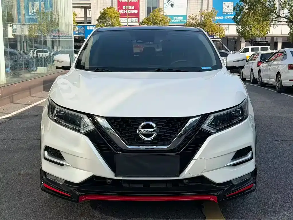 Nissan Qashqai — фото 2