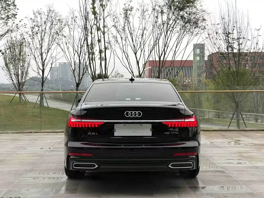 Audi A6L — фото 8