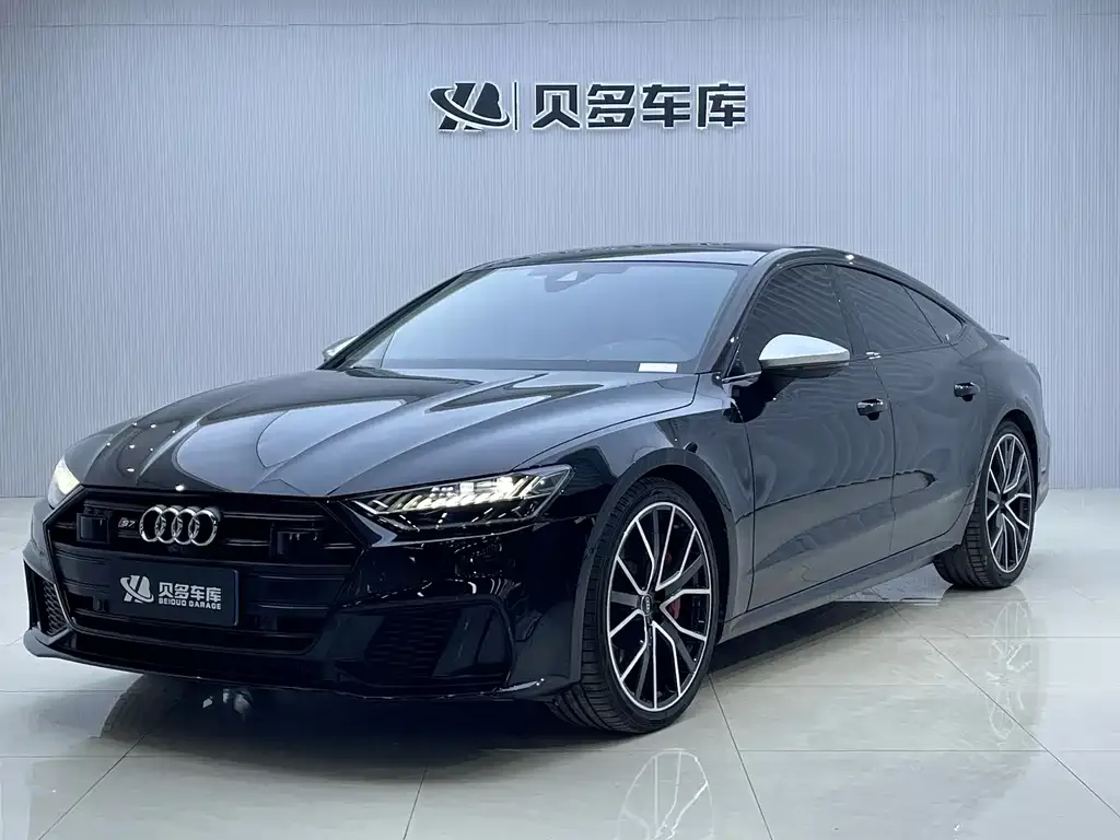 Audi S7 — фото 1
