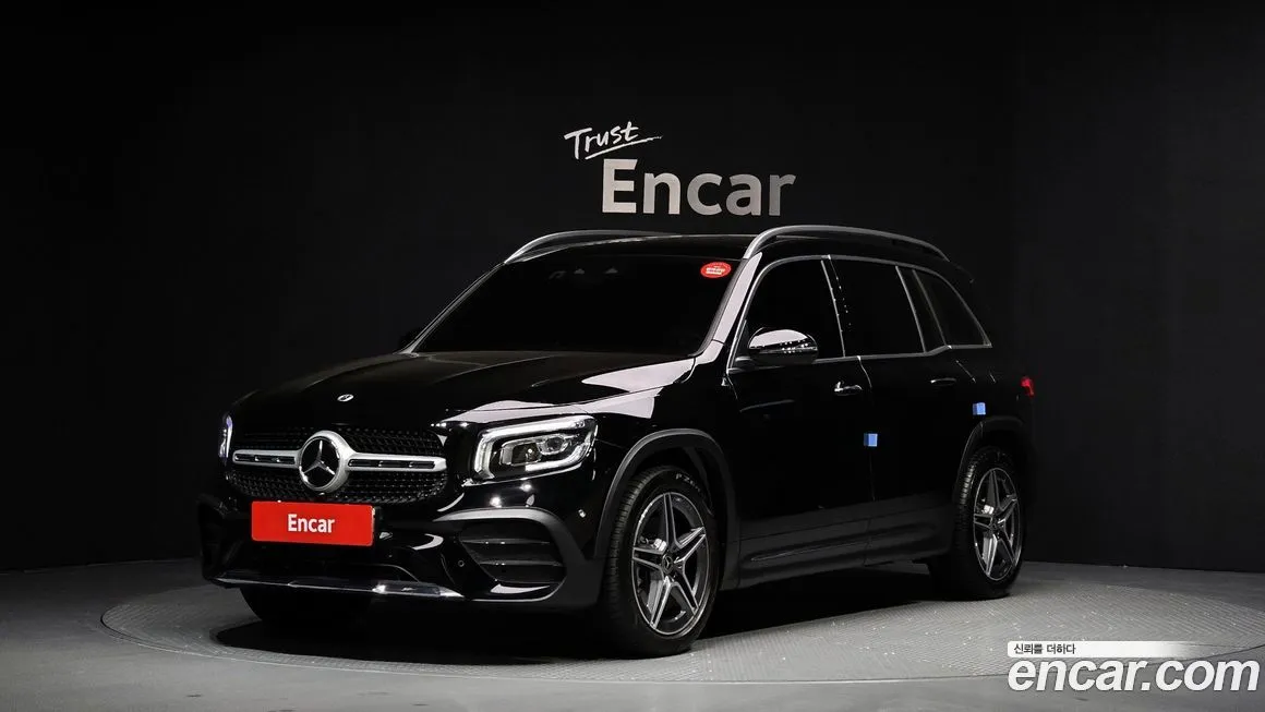 Mercedes-Benz GLB-Class — фото 1