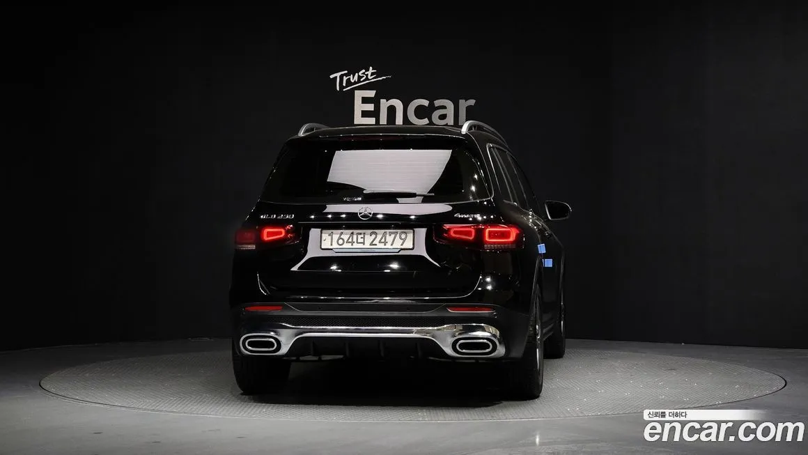 Mercedes-Benz GLB-Class — фото 5