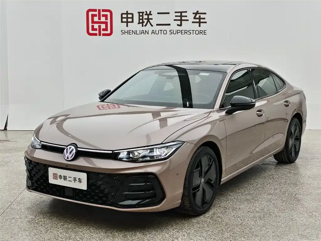 Volkswagen Passat — фото 1