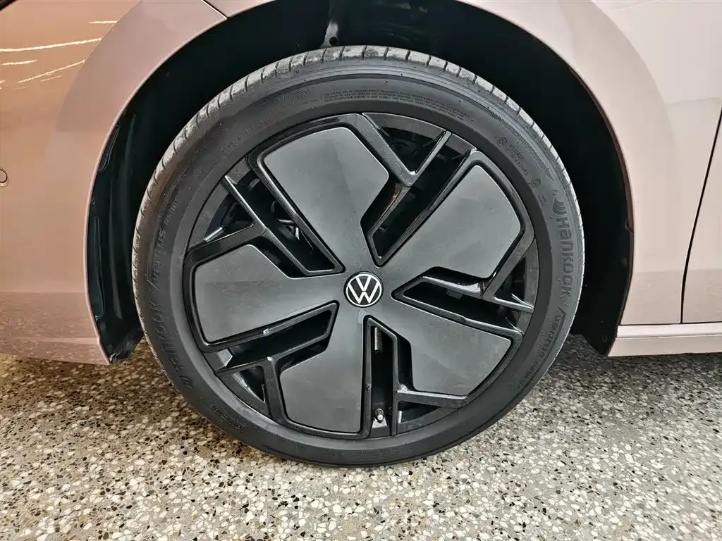 Volkswagen Passat — фото 8