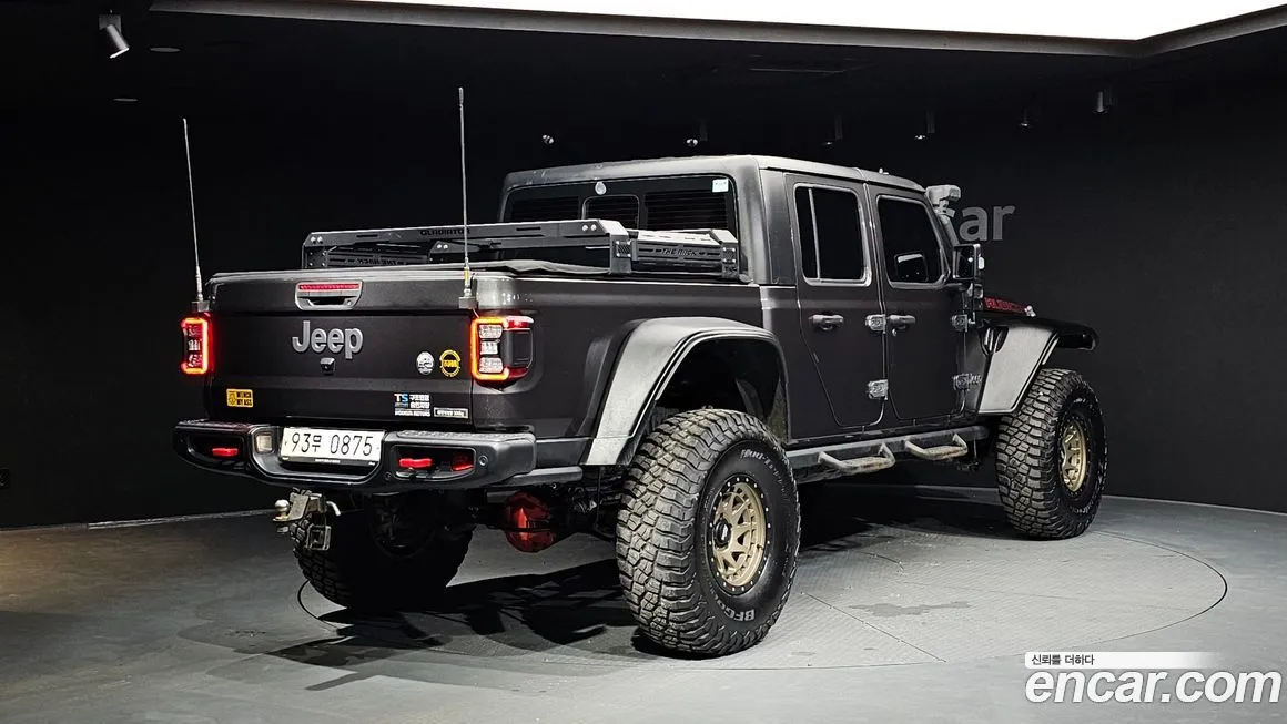 Jeep Gladiator — фото 2