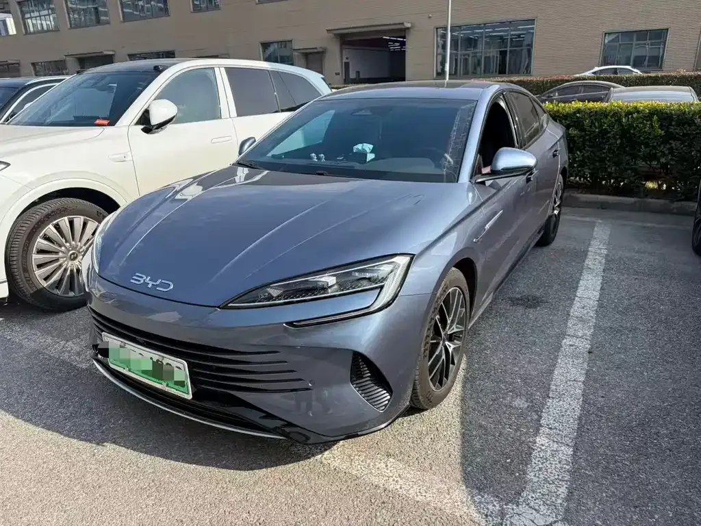 BYD Seal — фото 6