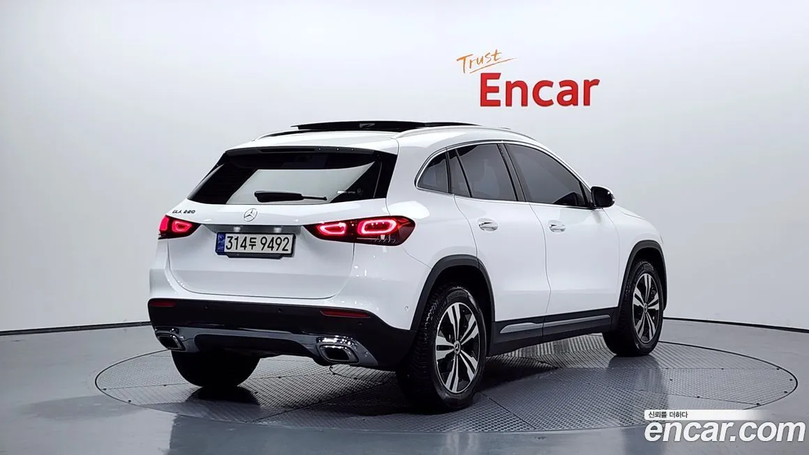 Mercedes-Benz GLA-Class — фото 2