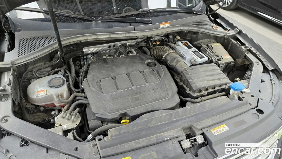 Volkswagen Tiguan — фото 6
