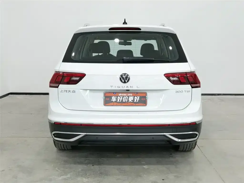 Volkswagen Tiguan L — фото 2