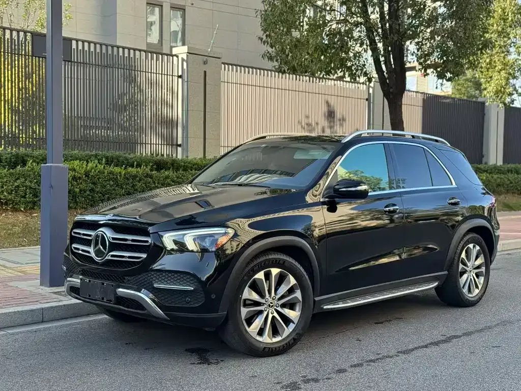 Mercedes-Benz GLE — фото 1