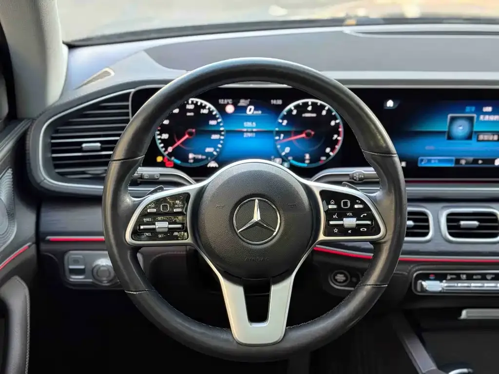 Mercedes-Benz GLE — фото 9