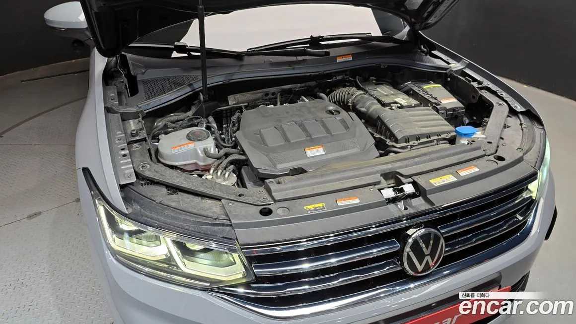 Volkswagen Tiguan — фото 6
