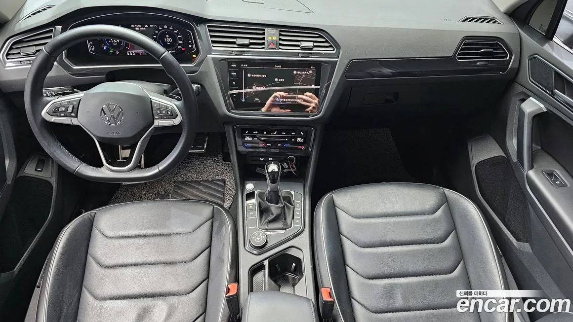 Volkswagen Tiguan — фото 7