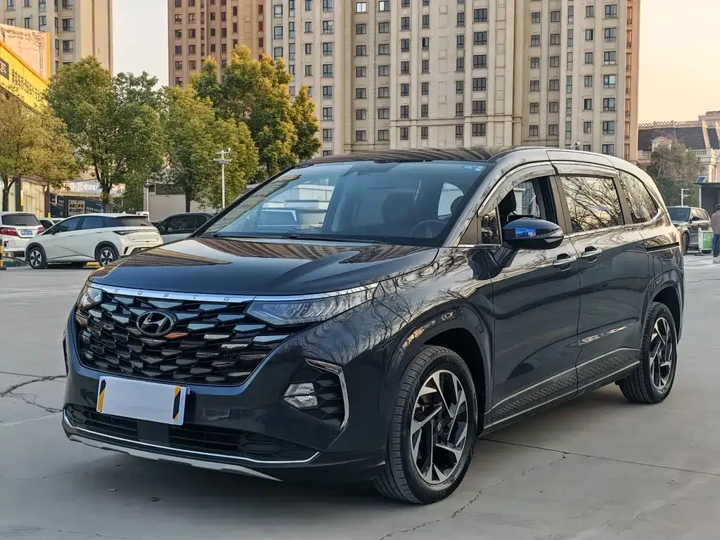 Hyundai Custo — фото 1