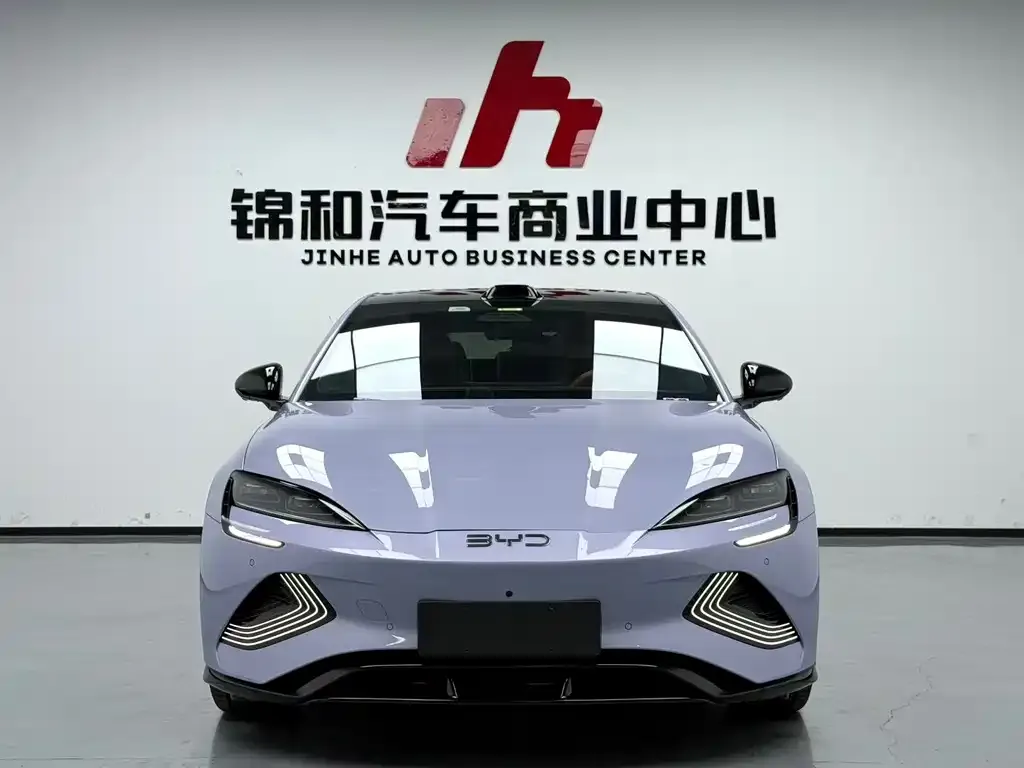 BYD Seal — фото 2