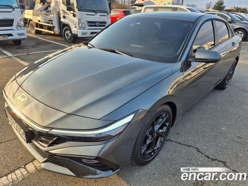 Hyundai AVANTE — фото 1