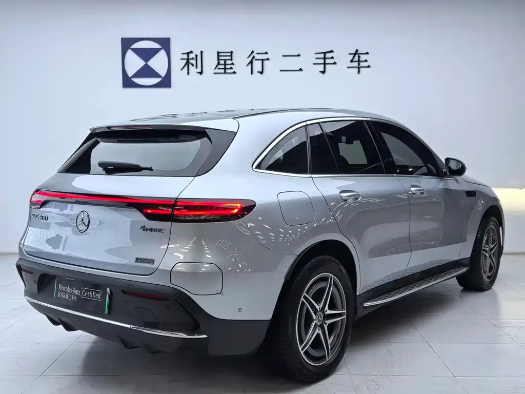 Mercedes-Benz EQC — фото 9