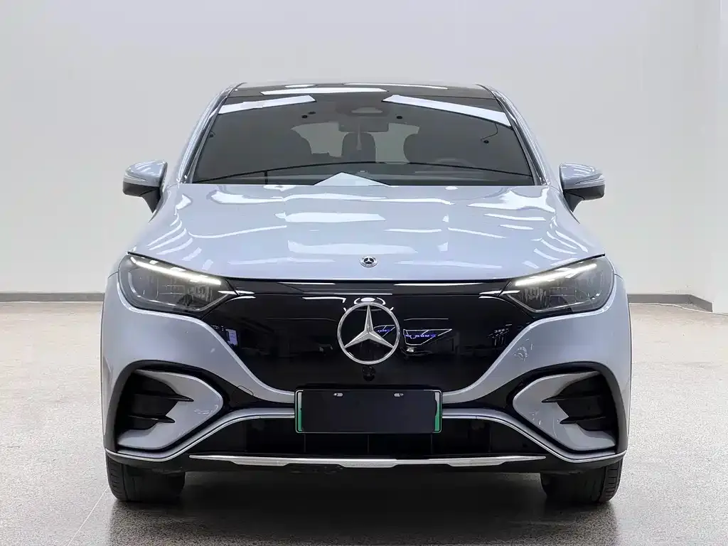 Mercedes-Benz EQE SUV — фото 8