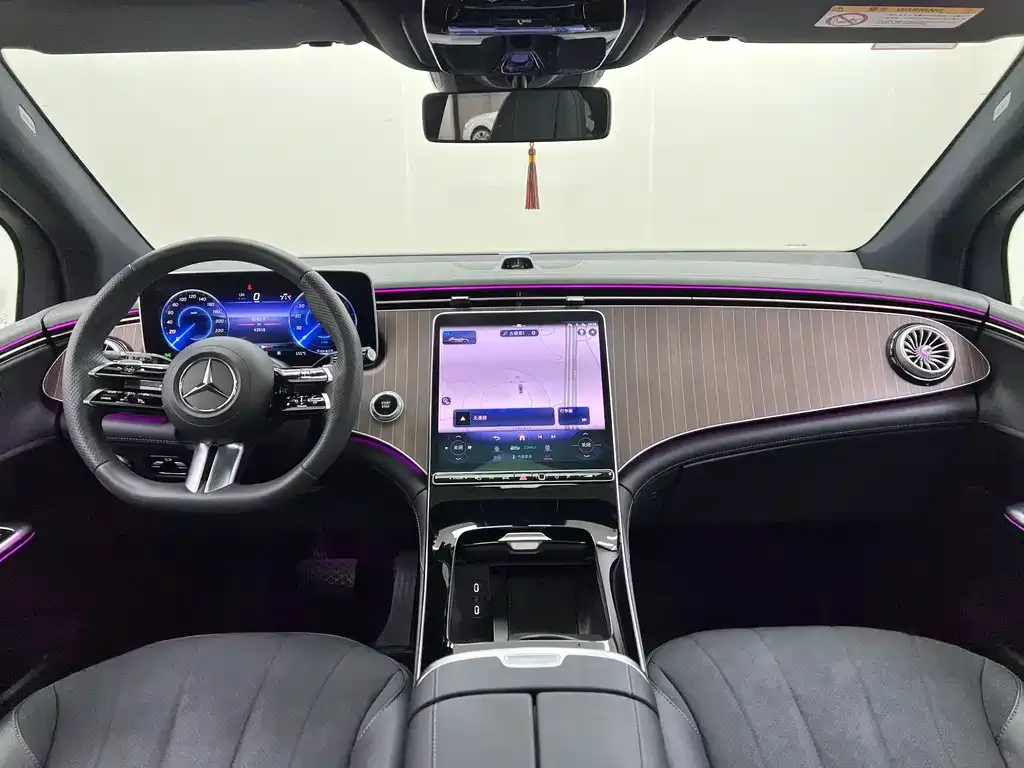 Mercedes-Benz EQE SUV — фото 2