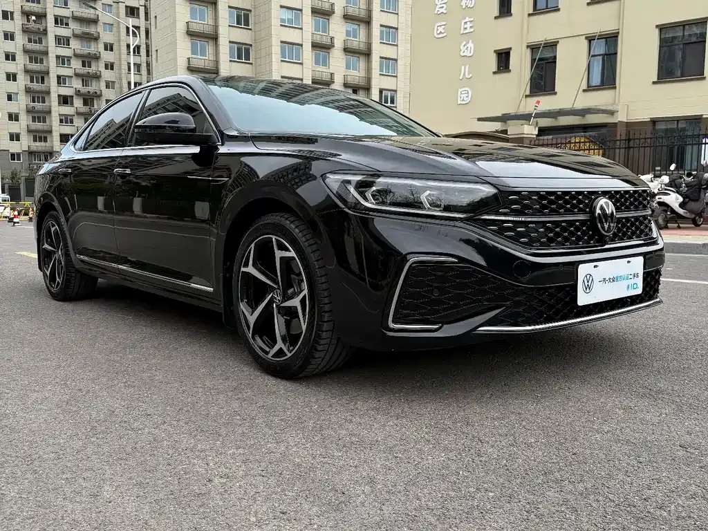 Volkswagen Passat — фото 2