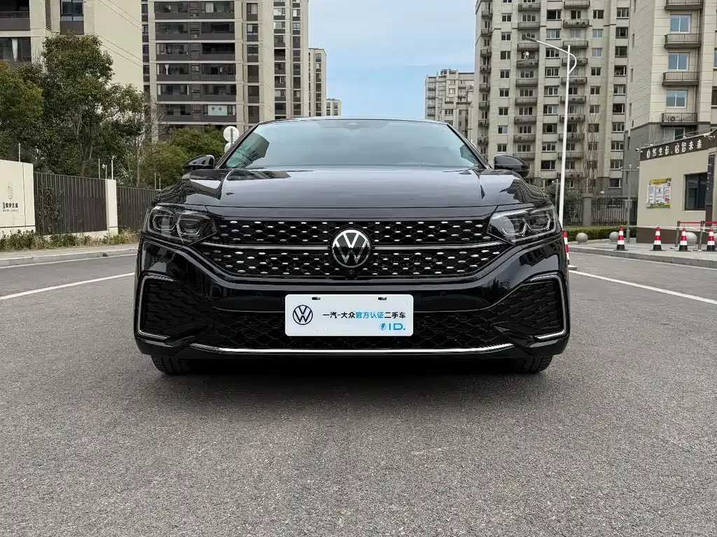 Volkswagen Passat — фото 6