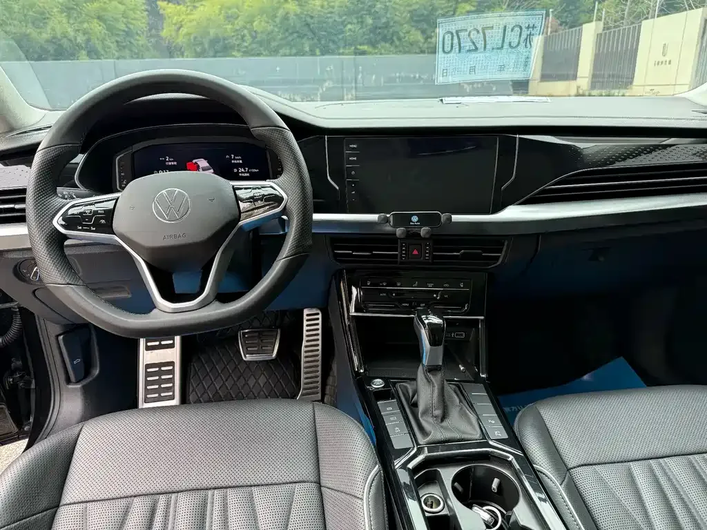Volkswagen Passat — фото 7