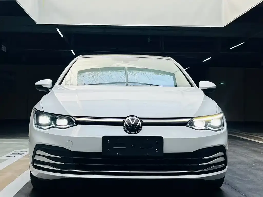 Volkswagen Golf — фото 5