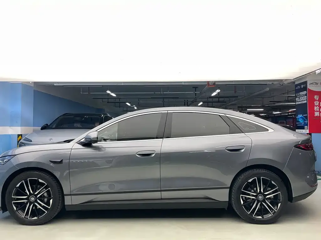 BYD Qin L — фото 6