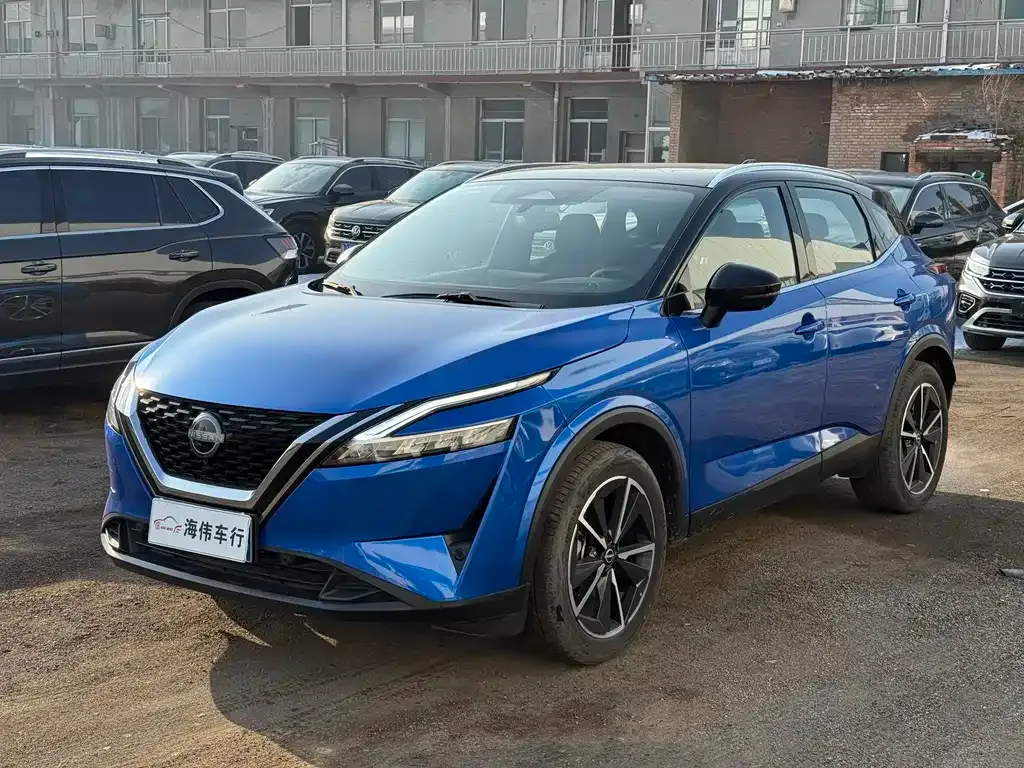 Nissan Qashqai — фото 1