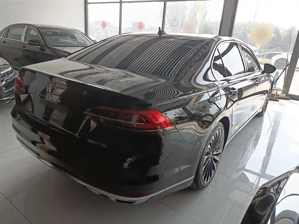 Volkswagen Phideon — фото 9