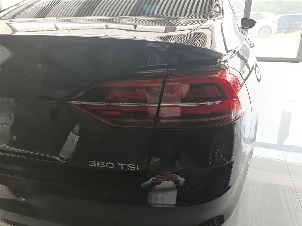 Volkswagen Phideon — фото 7