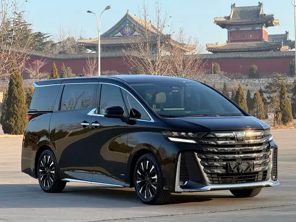 Toyota Vellfire — фото 9