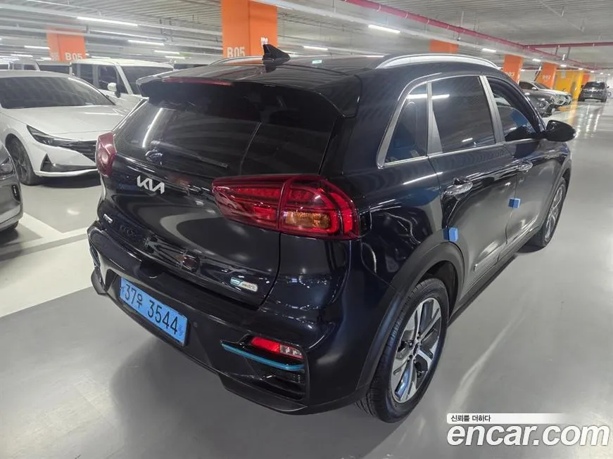 Kia Niro — фото 3