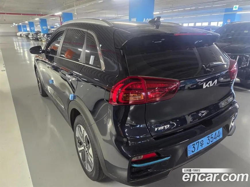 Kia Niro — фото 4