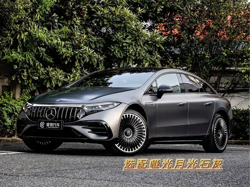 Mercedes-Benz EQS AMG — фото 1