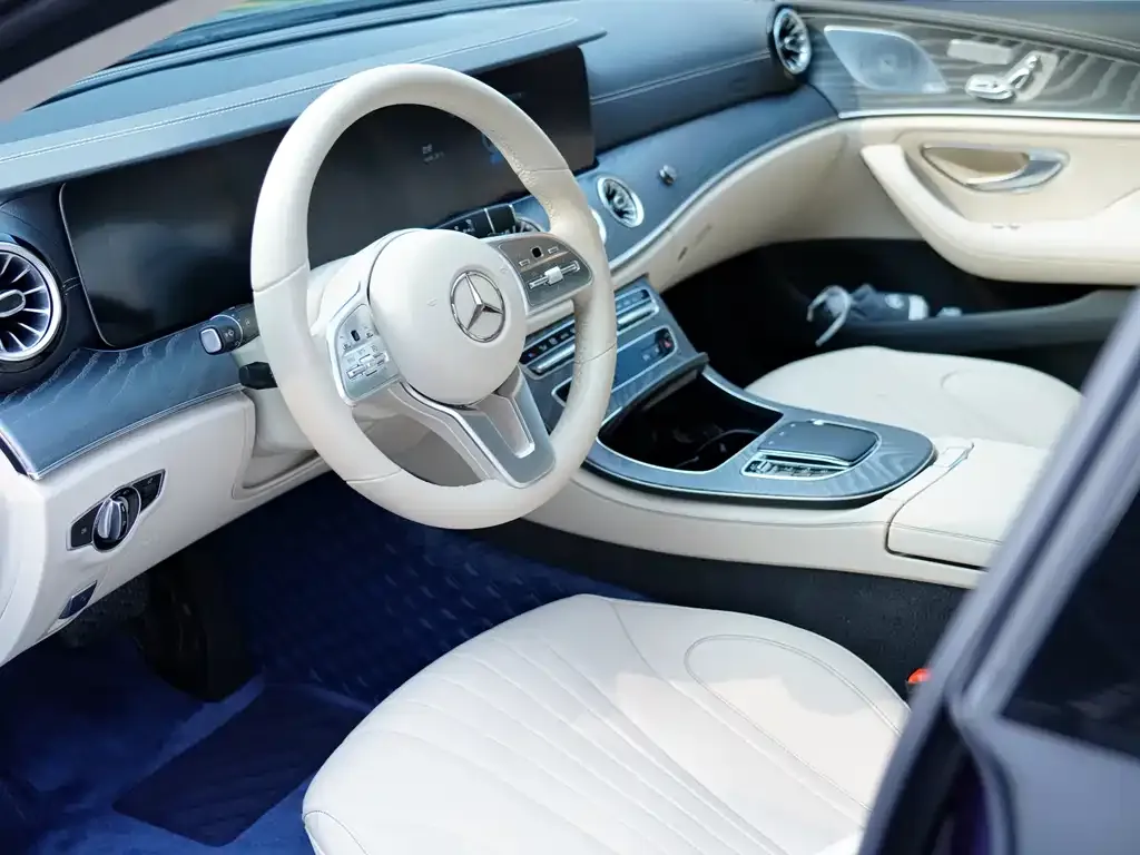 Mercedes-Benz CLS — фото 8