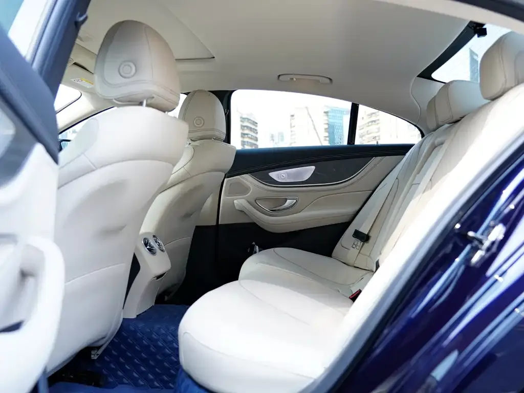 Mercedes-Benz CLS — фото 2