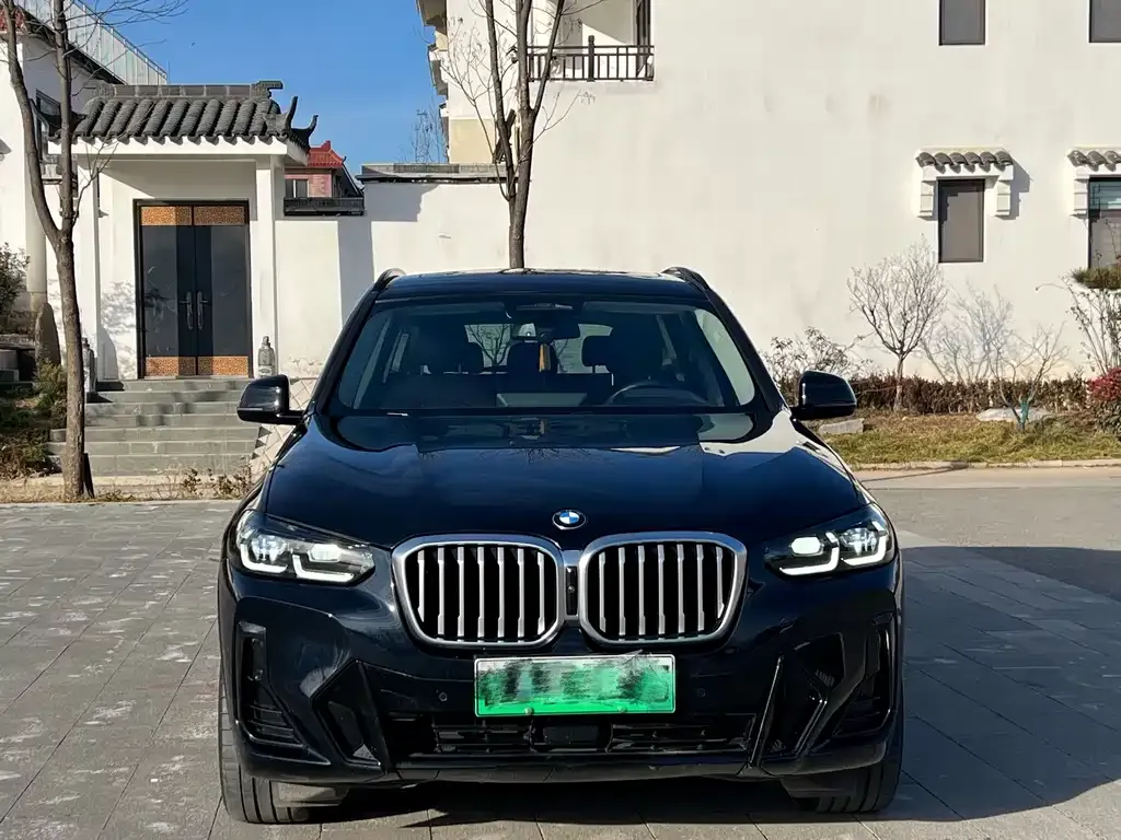 BMW iX3 — фото 5