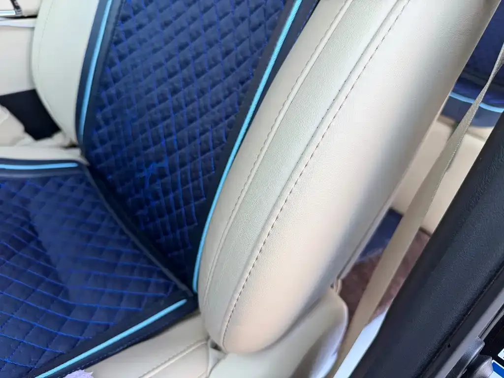 Toyota Alphard — фото 10