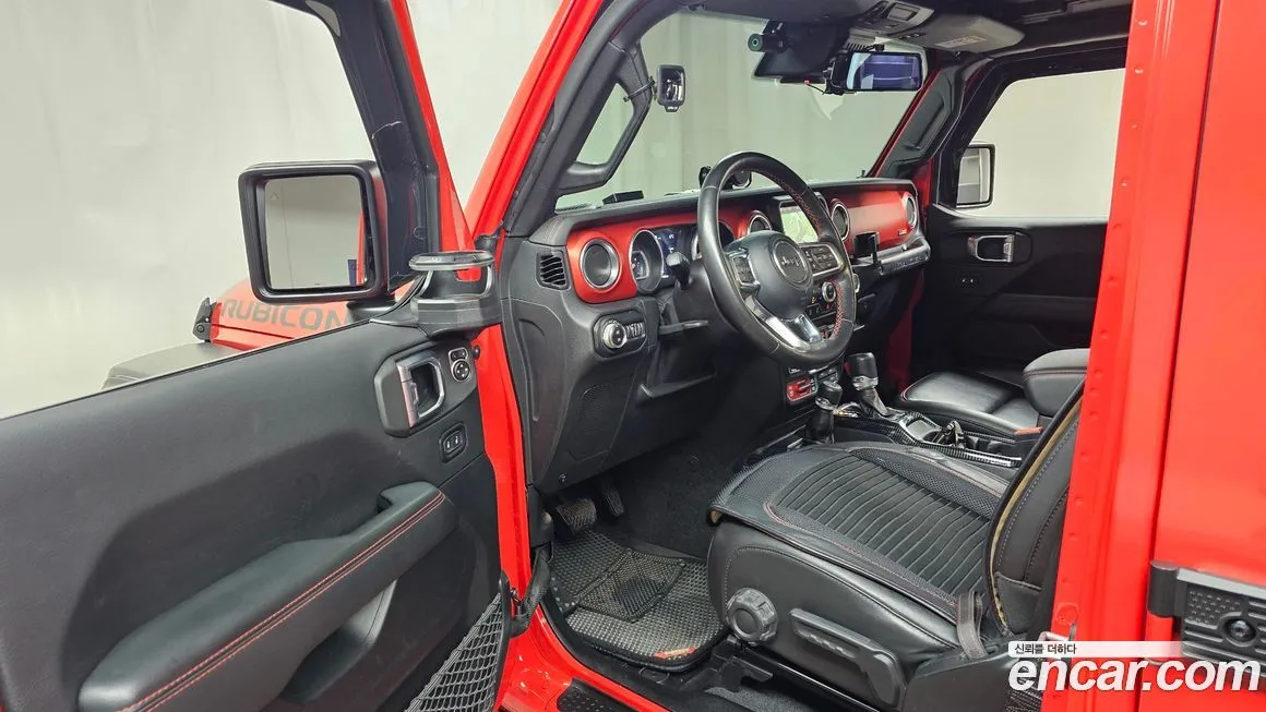 Jeep Wrangler — фото 10