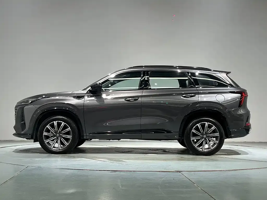Changan CS75PLUS — фото 4