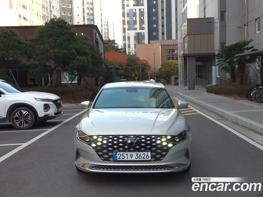 Hyundai Grandeur — фото 1