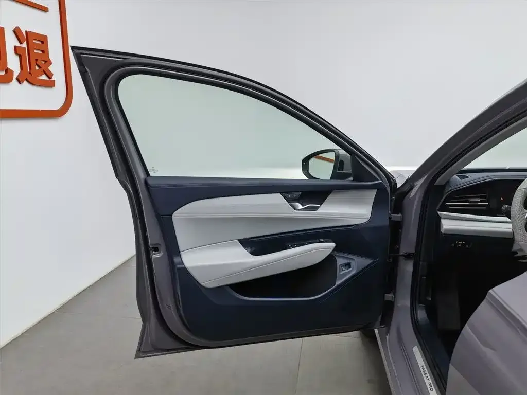 Volkswagen Passat — фото 8