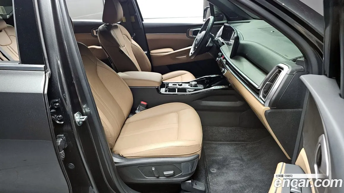 Kia Sorento — фото 9