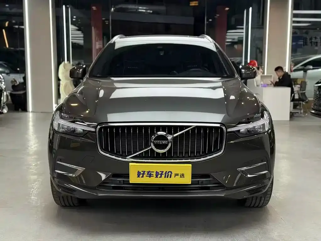 Volvo XC60 — фото 2