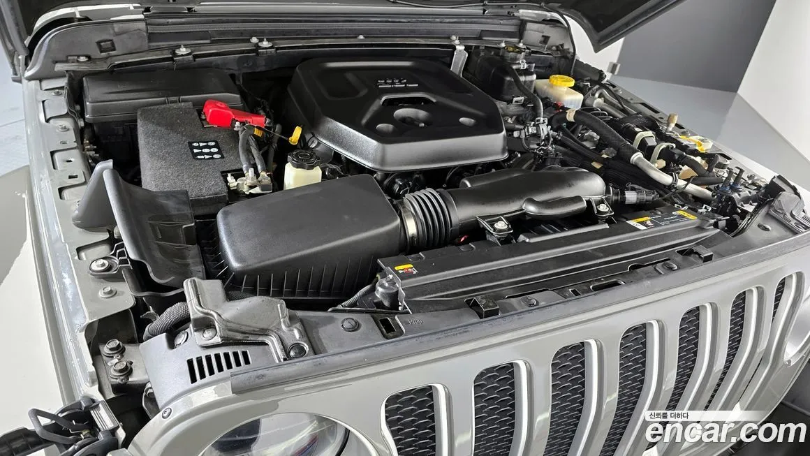 Jeep Wrangler — фото 6