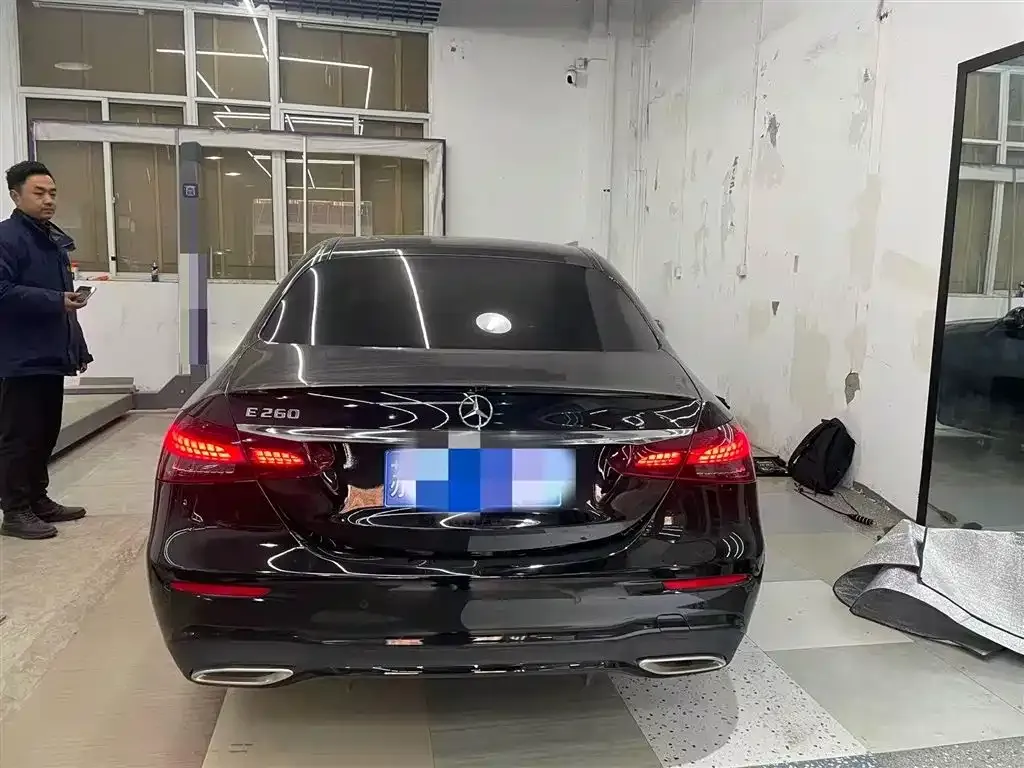 Mercedes-Benz E-Class (Import) — фото 7
