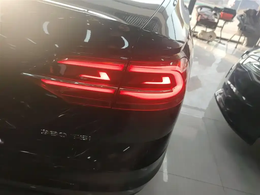 Volkswagen Phideon — фото 9